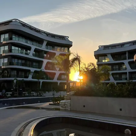 Bright Flat With Pool & Private 750m To Sea Apartment *