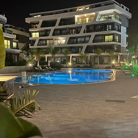 Daire Bright Flat With Pool & Private 750m To Sea