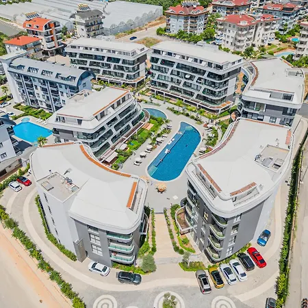 Daire Bright Flat With Pool & Private 750m To Sea